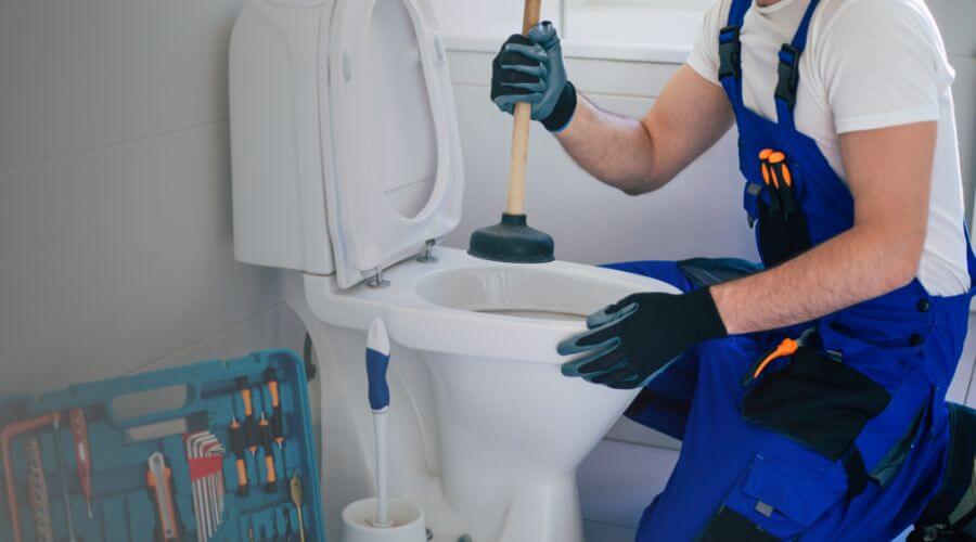 Professional water heater repair in Mart, TX